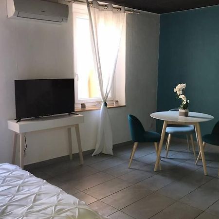 Studio Cocooning A 50 M Du Port, Classe 1 Etoile กาซีส์ ภายนอก รูปภาพ